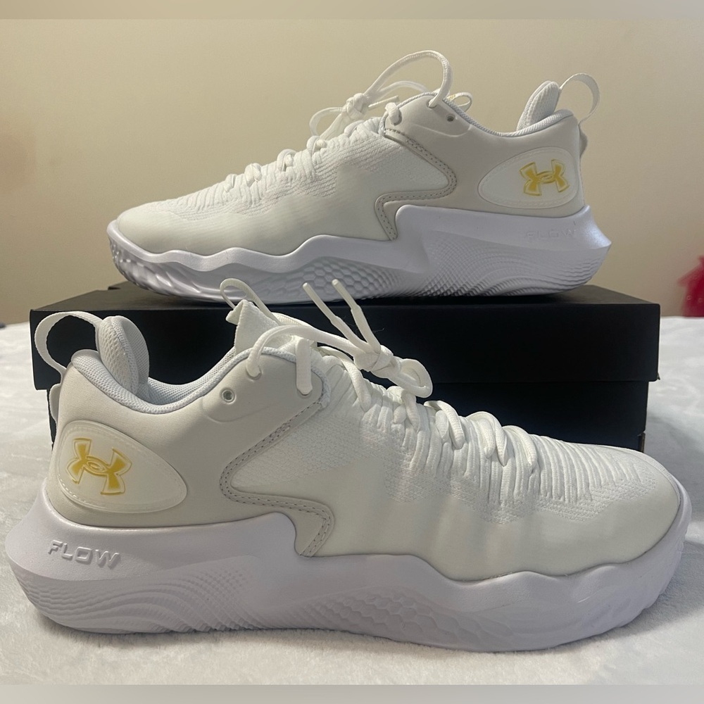 White Under Armour W Flow Ace Low